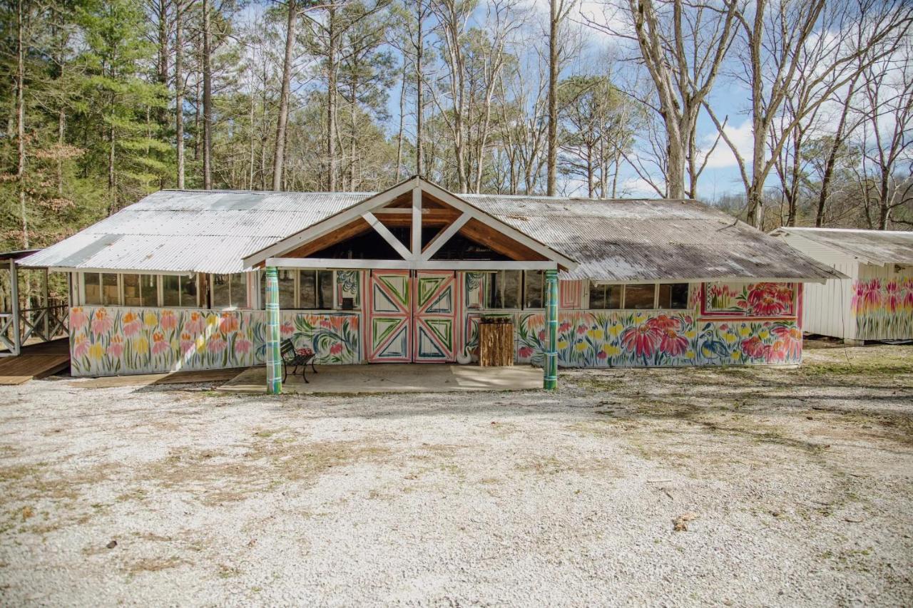 Camp Swann Hotel Tracy City Exterior photo
