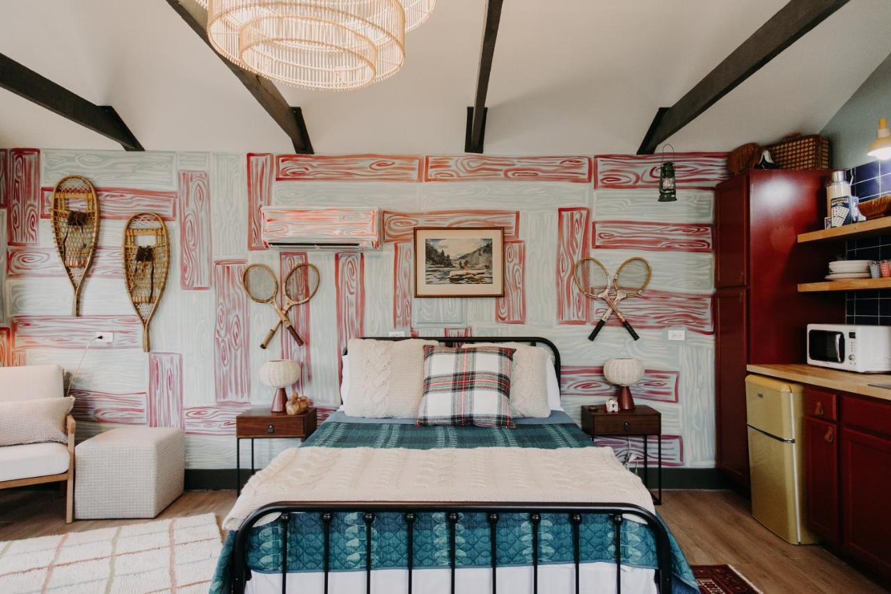 Camp Swann Hotel Tracy City Room photo