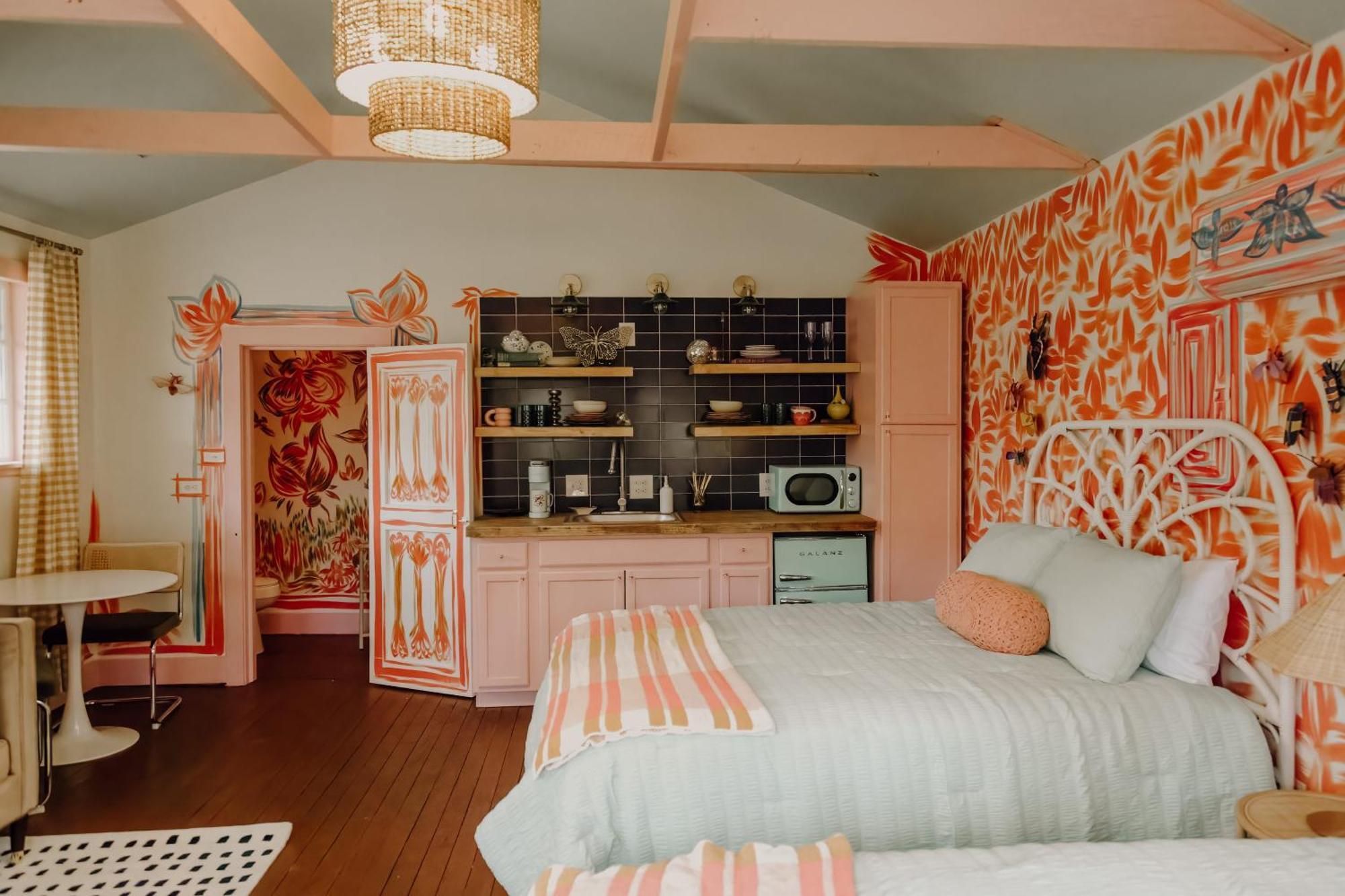 Camp Swann Hotel Tracy City Room photo