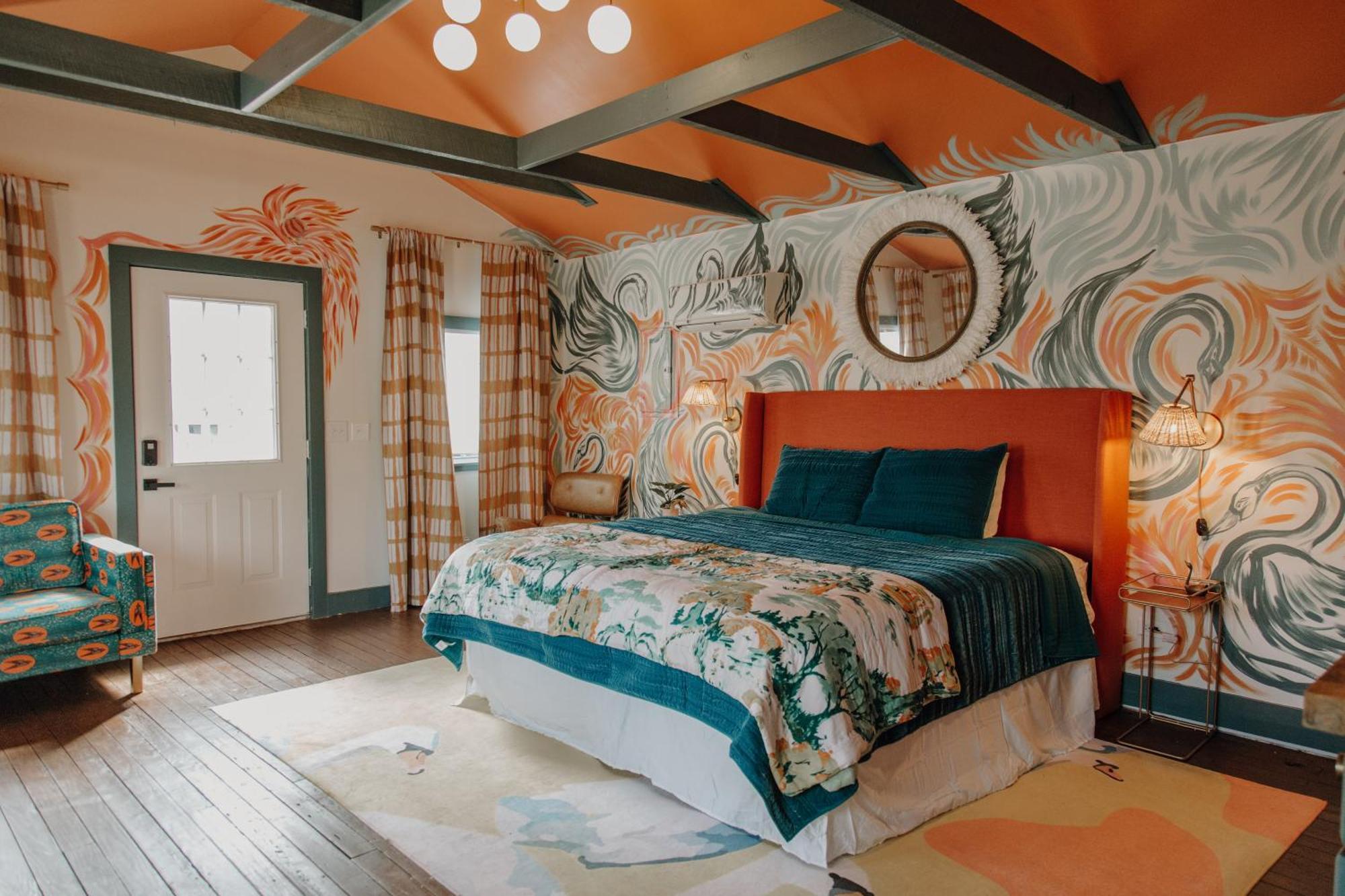 Camp Swann Hotel Tracy City Room photo