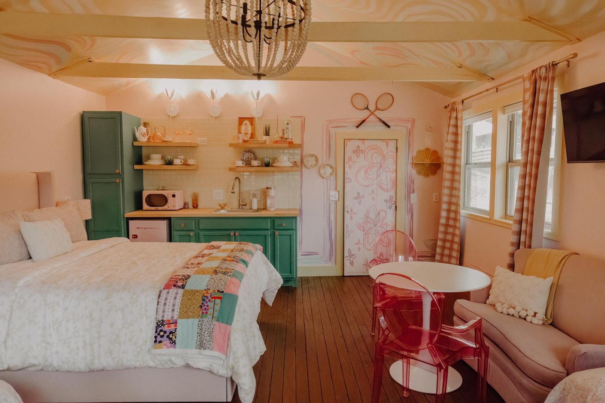 Camp Swann Hotel Tracy City Room photo